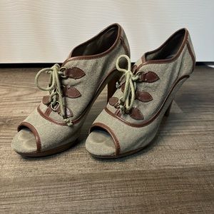 Banana Republic Bootie Heels